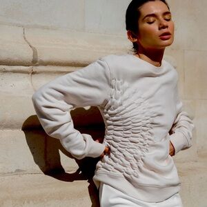 Georgia Hardinge Opal Sweatshirt organic cotton off white. Size Med/Large